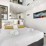 Libertino - Vue - Design - Terrasse - Parking - Heliopolis Village Naturiste